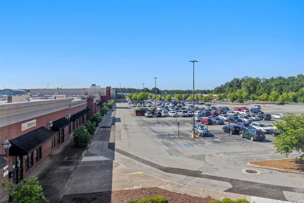 Ideal Commercial Space for Rent at Eastgate Town Center